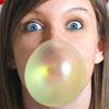 Жвачка VS. зубная нить: Выясняем, что лучше для ухода за полостью рта