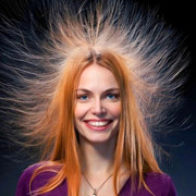 Как справиться с электризацией волос и сделать их послушными?