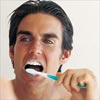 Легкий способ бросить курить: чаще чистите зубы